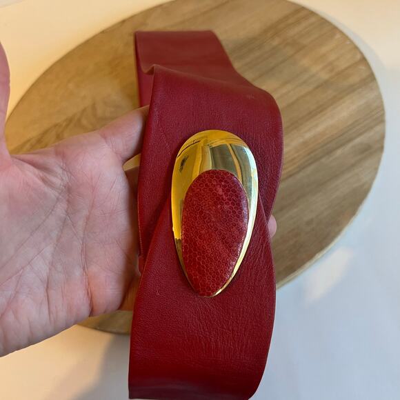 Vintage 90s Red Soft Genuine Leather Wide Golden Buckle Wrap Belt Size M - Picture 5 of 10